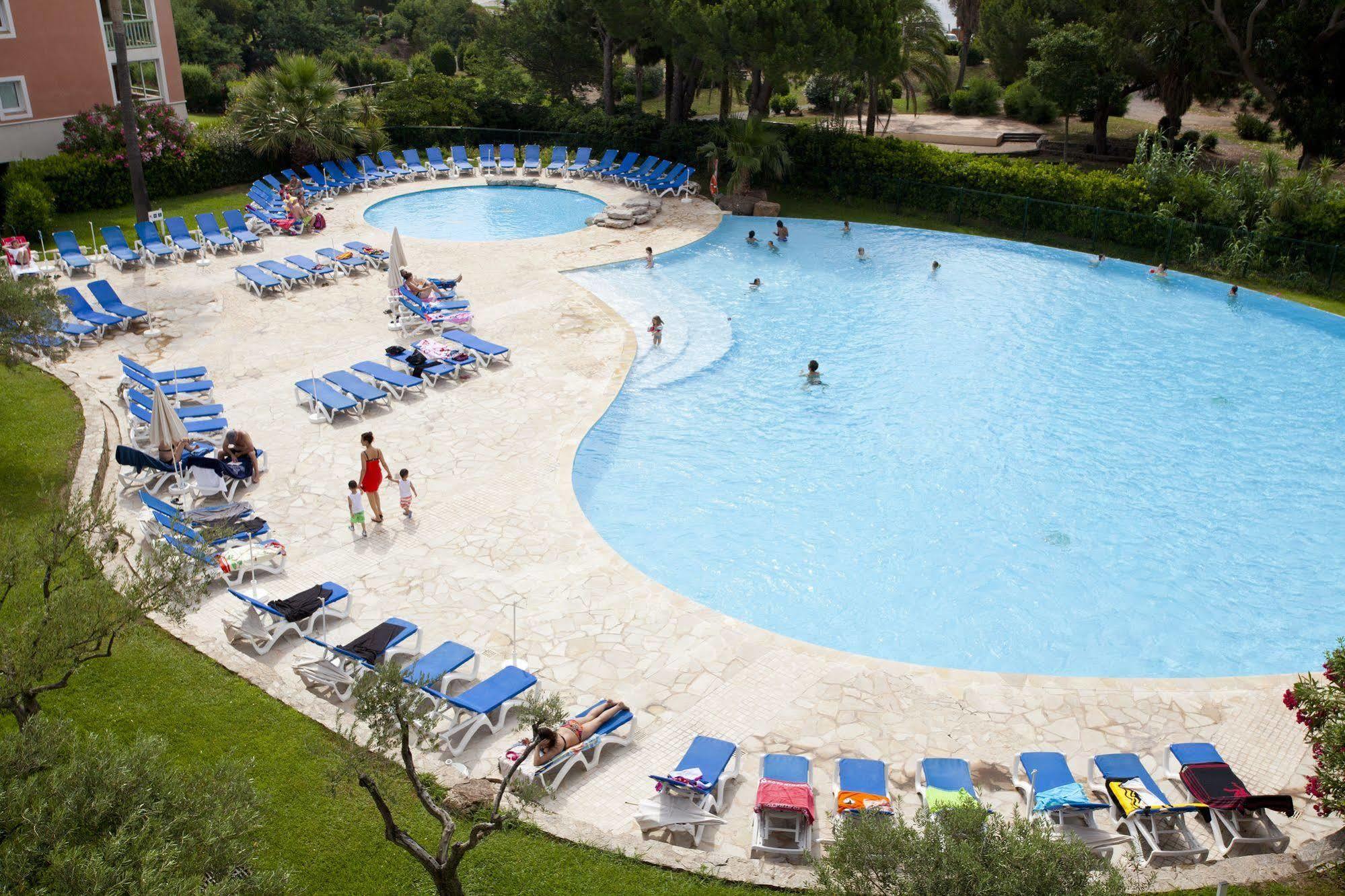 Pierre & Vacances Residence Les Rivages Des Issambres เลอิสซ็องเบรอ ภายนอก รูปภาพ